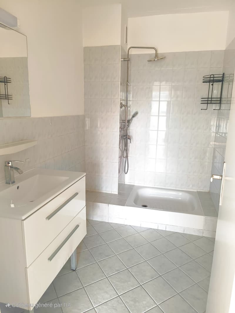 Moëllesulaz Appartement T2 rénové 50 m² avec balcons et parking (8)