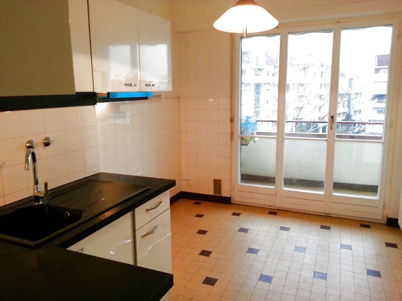 Moëllesulaz   Appartement T2 rénové 50 m² avec balcons et parking (5)