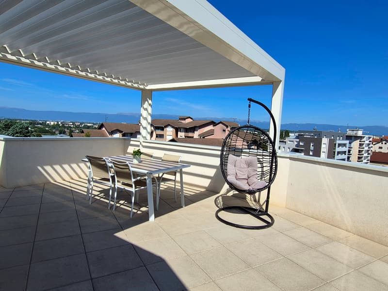 Attique T4 d'exception   Vue panoramique montagnes 92 m² terrasse de 80 m² (4)