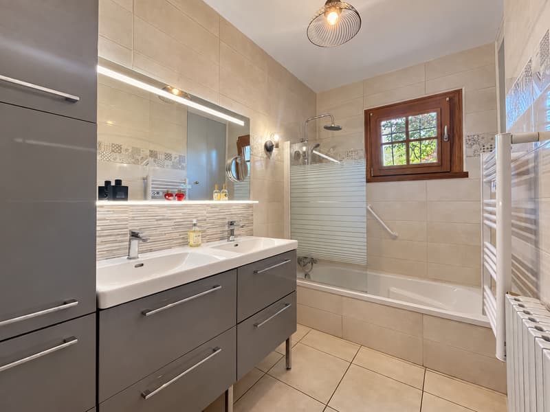 Maison individuelle - 4 chambres - jardin piscinable (13)