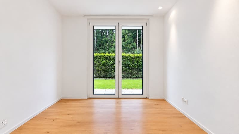 Helle Gartenwohnung mit grosszügigem Wohn- und Aussenbereich am Waldrand (8)