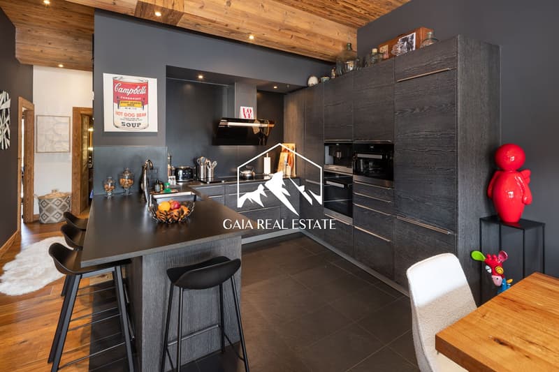 Stunning 4.5-Room Attic Apartment with Panoramic Views in Crans-Montana (6)