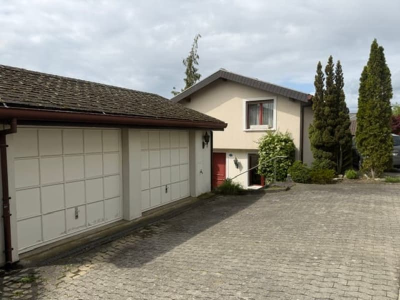 5.5-Zimmer-Einfamilienhaus mit Garten in Müntschemier kaufen (2)