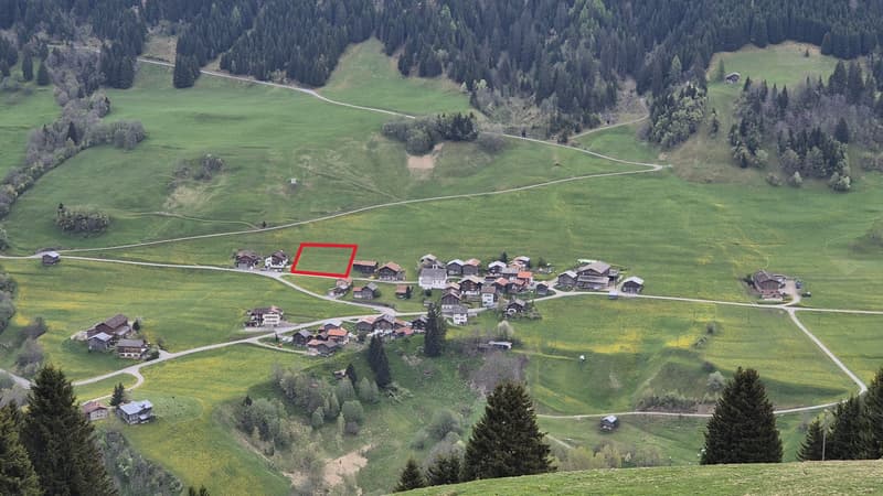Building plot in a quiet location with a magnificent view in Surin/Lumbrein, Val Lumnezia (4)
