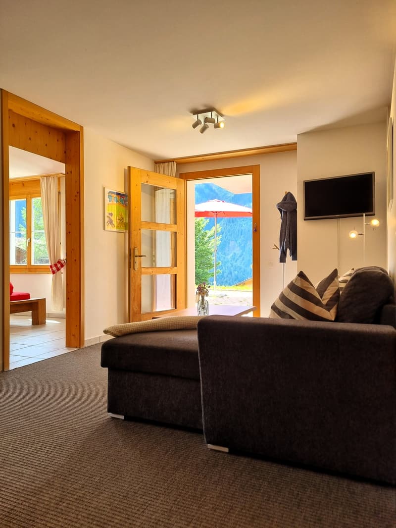 Modern 3.5-room apartment with unobstructable view and sunny seating area (12)