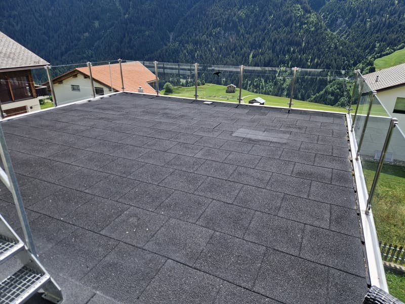 Incantevole appartamento 5.5 locali con vista mozzafiato sulla montagna a Lumbrein (10)
