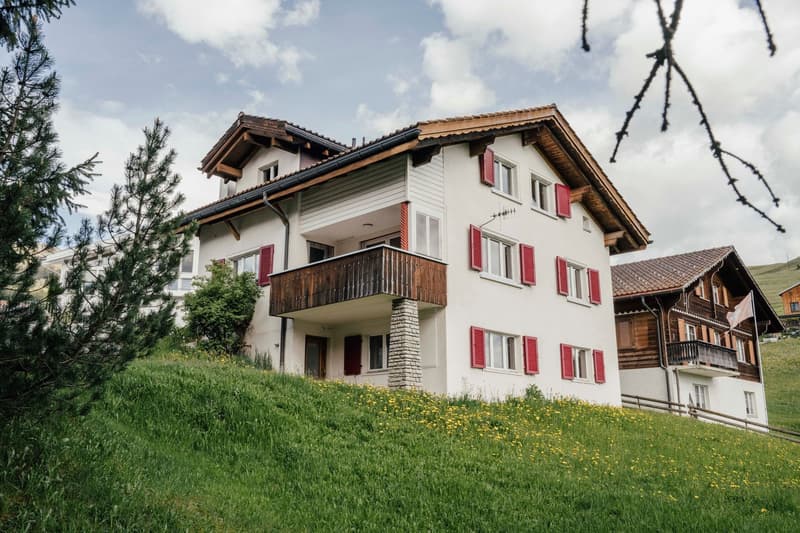 Charming single-family home in Lumbrein with wonderful views of the surrounding mountains (3)
