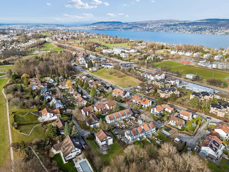 Ampia casa di 7 locali con potenziale a Rüschlikon ZH (49)