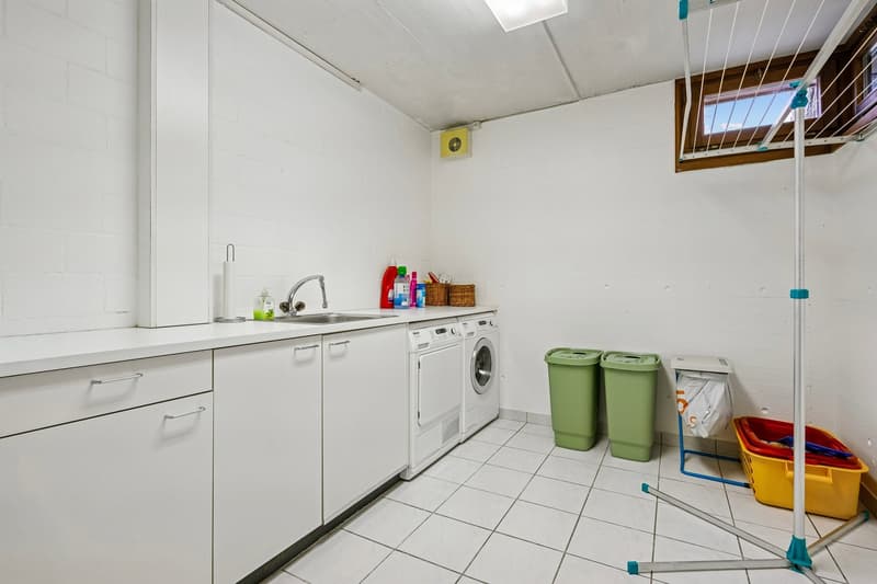 Ampia casa di 7 locali con potenziale a Rüschlikon ZH (40)
