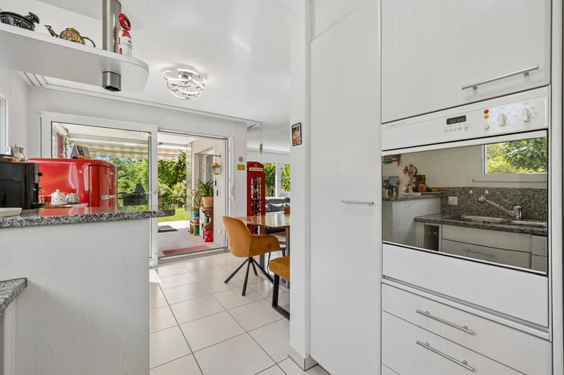 Well-maintained 3.5-room garden apartment with winter garden (8)