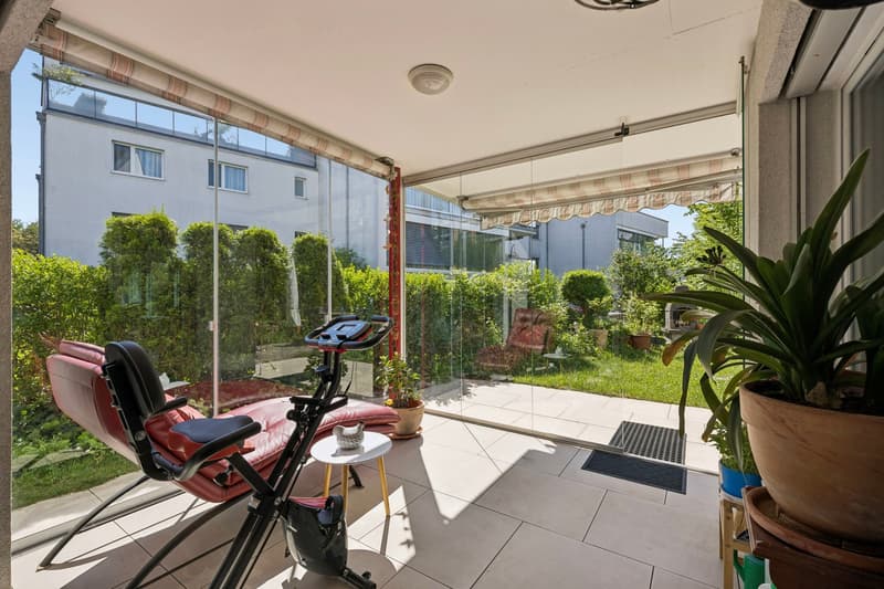 Well-maintained 3.5-room garden apartment with winter garden (4)