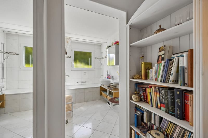 Well-maintained 3.5-room garden apartment with winter garden (12)