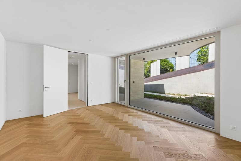 Exklusive Neubauvilla mit Pool und Seeblick (23)