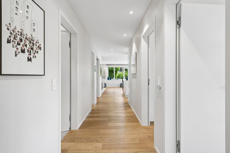 Exklusive 6.5 Zimmer Gartenwohnung mit Sauna (14)