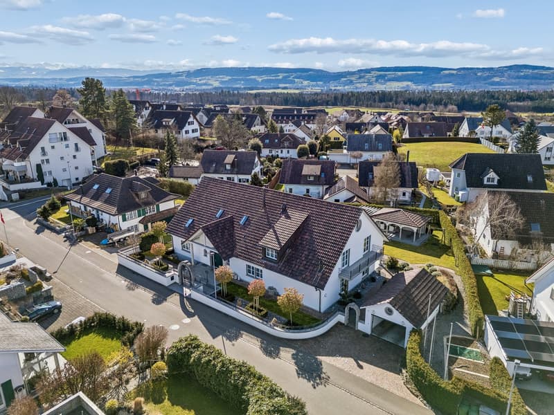 Exklusive Villa mit Indoor-Pool (38)