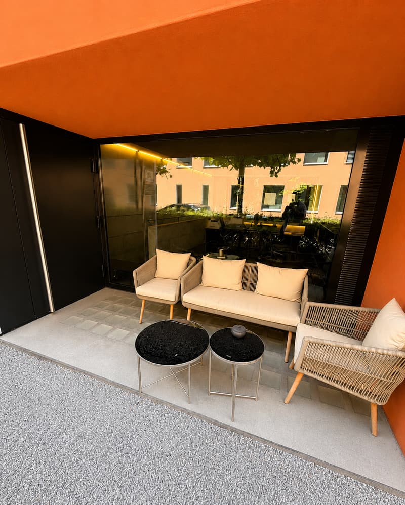 Local commercial exclusif avec bureau, salon, et loyer tout compris (7)