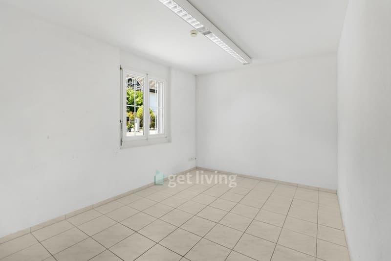 FREISTEHENDES EINFAMILIENHAUS MIT POOL (STEUERFUSS 90 %)--SINGLE-FAMILY HOUSE WITH POOL (TAX RATE 90%) (10)