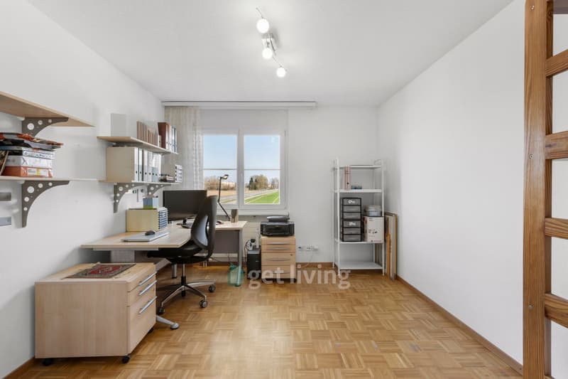 Family-friendly bright apartment on the outskirts of Dällikon (11)