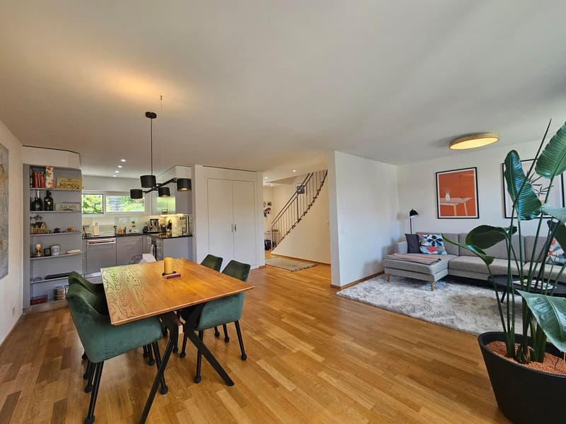 Living like in a single-family house with a garden seating area (1)