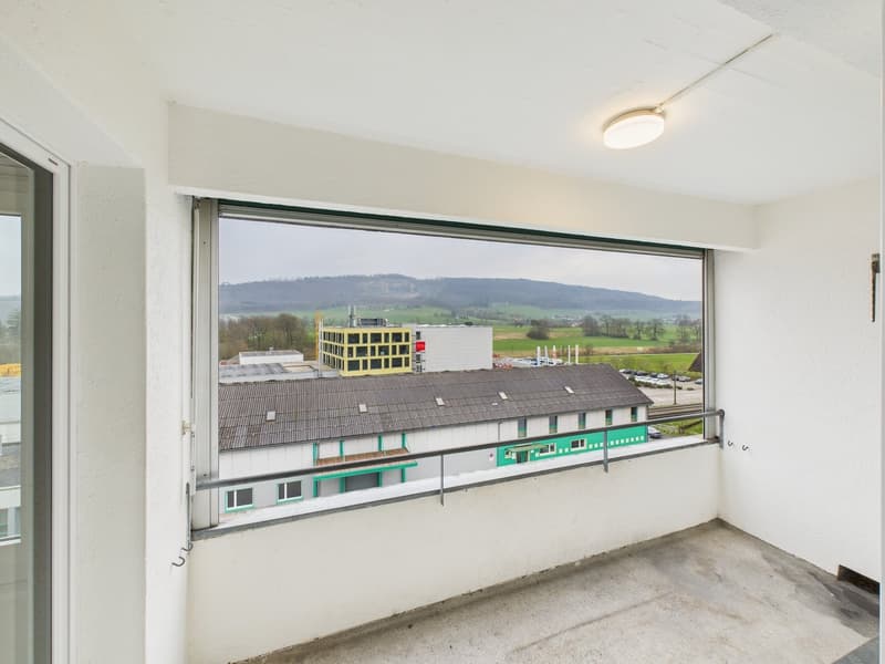 APPARTAMENTO LUMINOSO CON VISTA PANORAMICA E COLLEGAMENTI OTTIMALI (7)