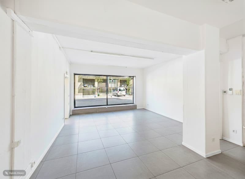 Sales area, workshop & storage – ideal for crafts and service businesses (1)