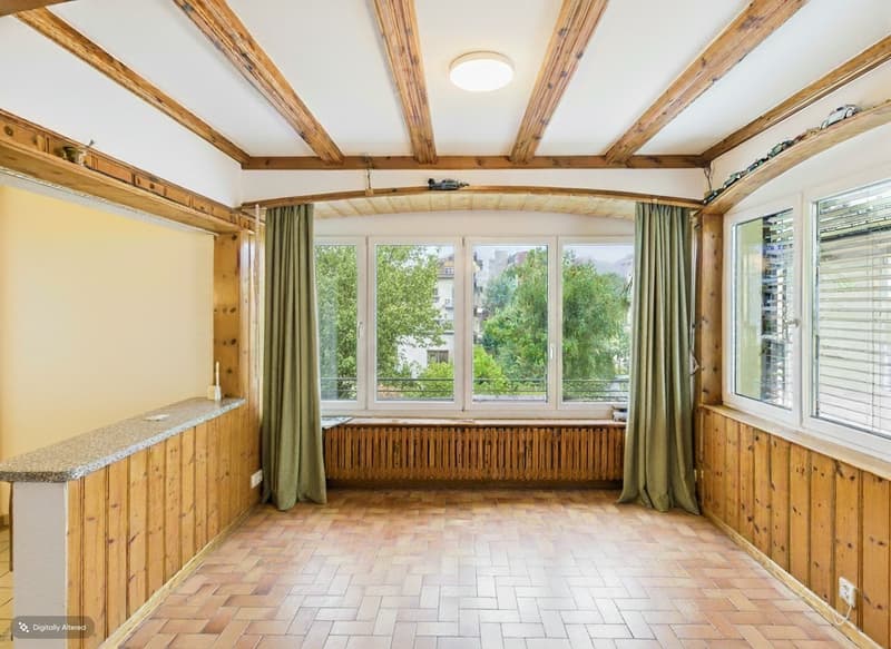 Affordable family apartment with potential in a good location (3)