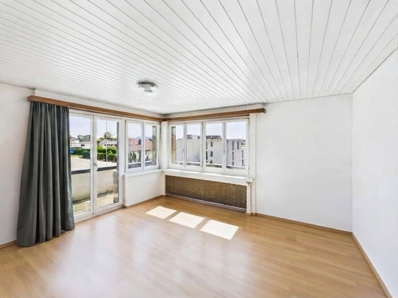 Grosszügiges Mehrgenerationenhaus mit Studio/Gewerbe & traumhaftem Familiengarten (4)