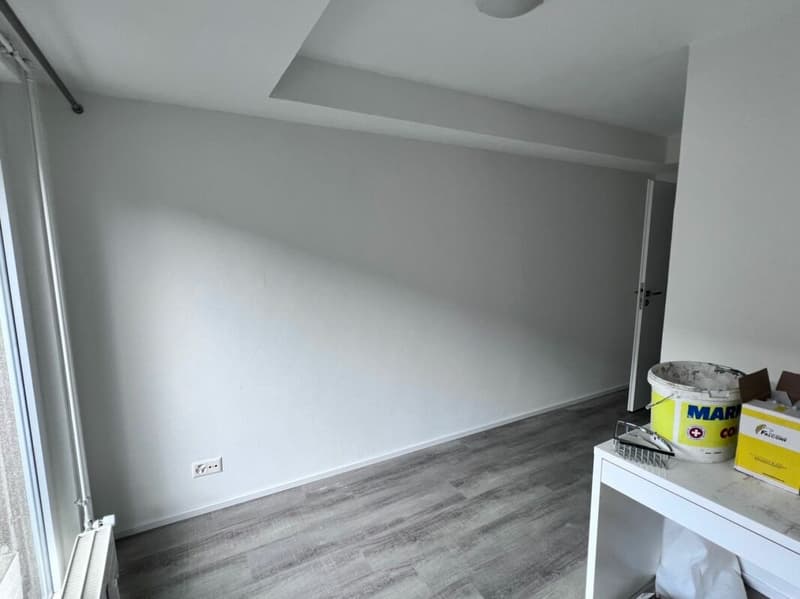 Studio with seating area (7)