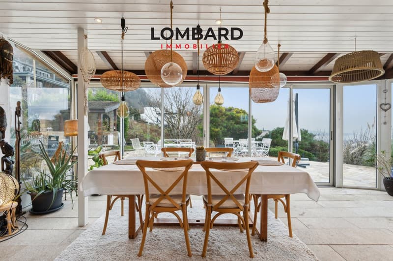 ***SOLD*** Magnificent property with panoramic views of the lake (4)