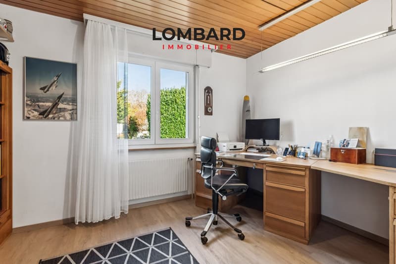 ***VERKAUFT*** Geräumiges Familienhaus mit ebenerdigem Studio (3)