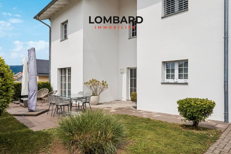 Spacieuse villa individuelle avec vue sur le lac et piscine (8)