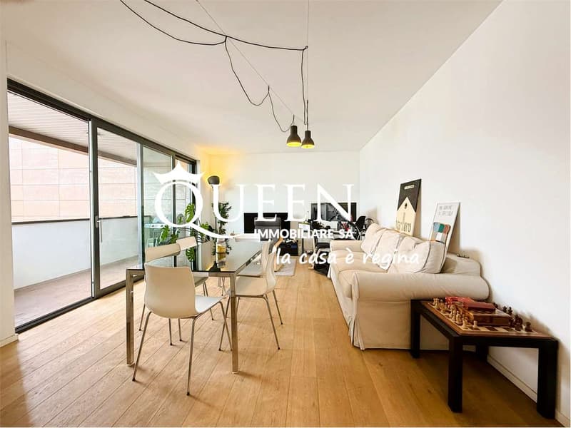 Lugano: appartement 2.5 pièces, 75 m², lumineux, avec terrasse et vue ouverte (2)