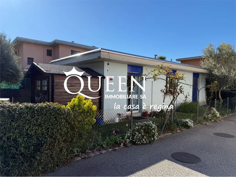 Besazio : dans un quartier résidentiel, maison 4,5 pièces, 102 m², avec jardin (1)