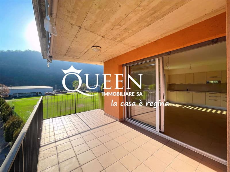 Chiasso: Penthouse mit 4.5 Zimmern, 140 m², Balkonen, freier Blick und Garten (5)