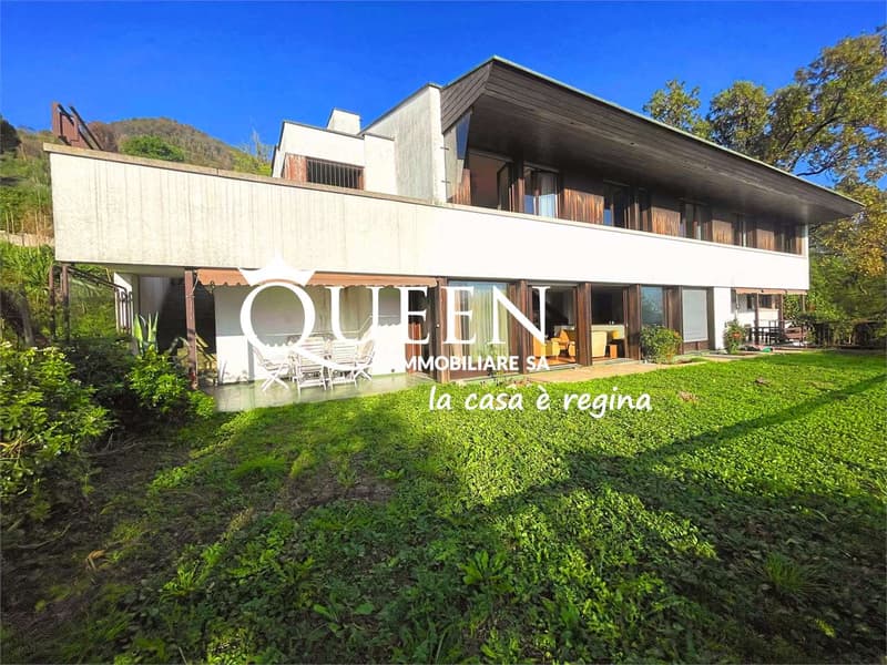 Morbio Inferiore: villa 10.5 loc., 513 mq, da ristrutturare, terreno, (1)