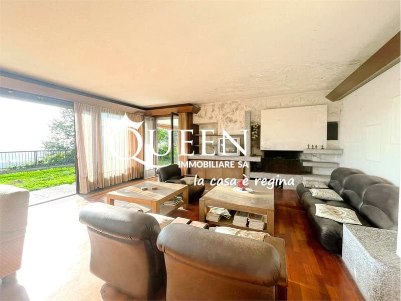 Morbio Inferiore: villa 10.5 loc., 513 mq, da ristrutturare, terreno, (5)