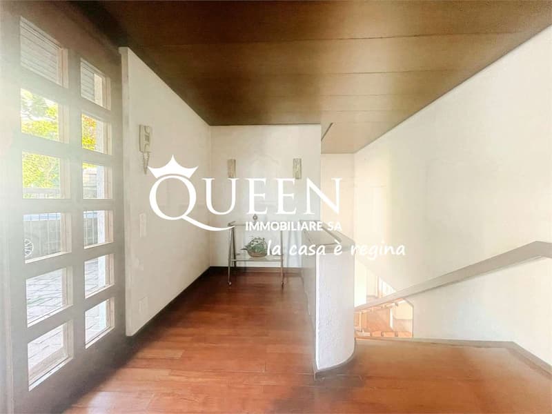 Morbio Inferiore: villa 10.5 loc., 513 mq, da ristrutturare, terreno, (2)