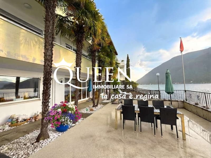 Bissone: villa pieds dans l'eau, 6 pièces, 300 m², terrasses, portique (6)