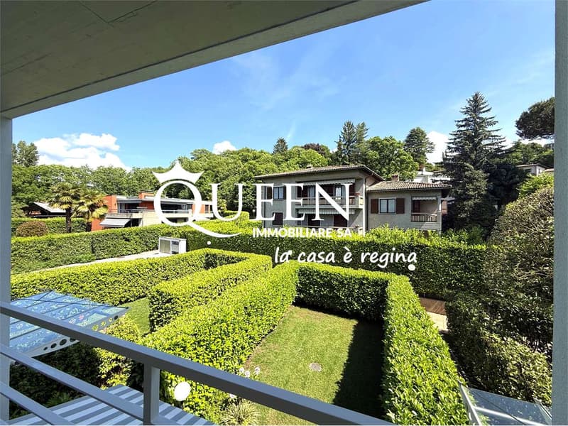 Montagnola: immersa nel verde moderna villetta 5.5 locali con giardino (9)