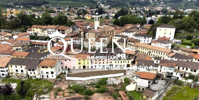Stabio: casa di corte, 922 mq., 8 appartamenti, a reddito nel nucleo (1)