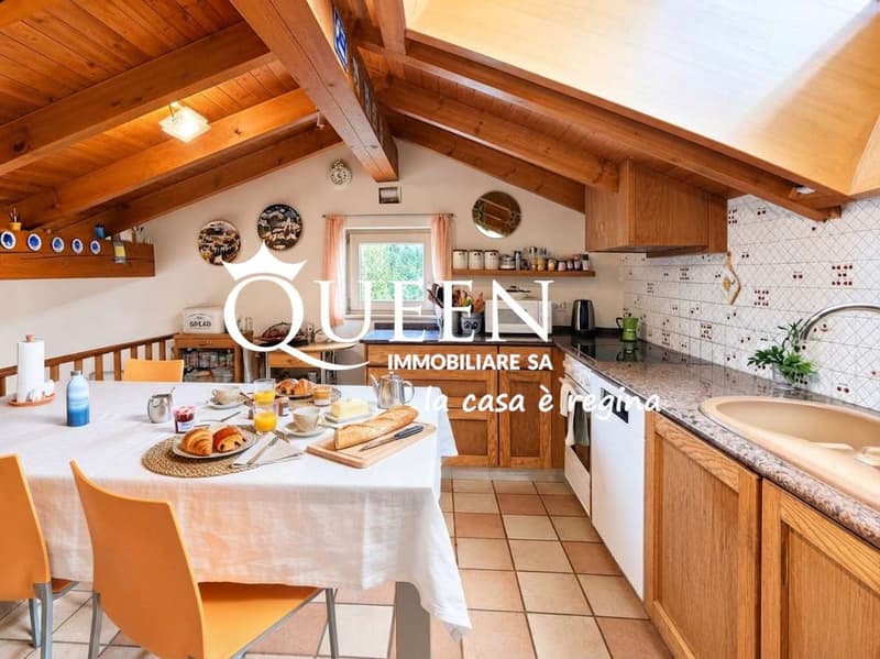 Corteglia: casa contigua 3.5 locali con ampio giardino (6)