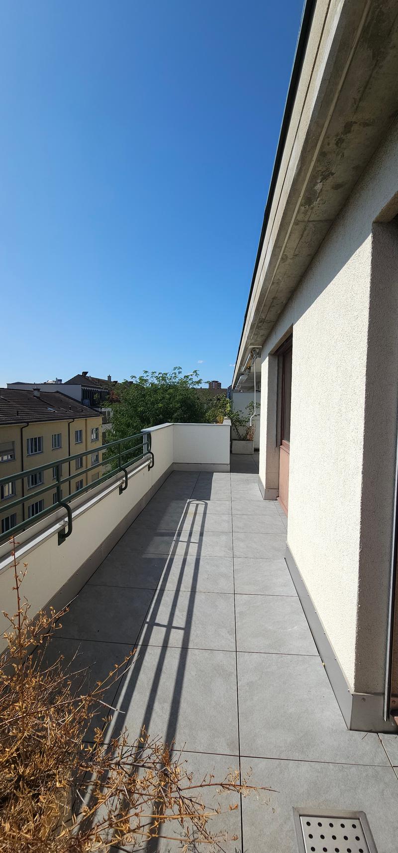 Balkon Strassenseite
