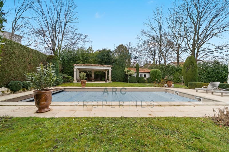 HERMANCE - MAGNIFICENT VILLAGE HOUSE WITH SWIMMING POOL (1)