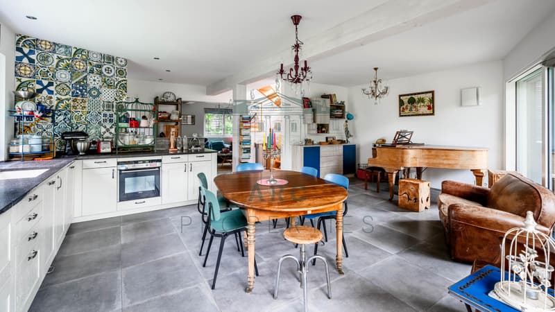 PLAN-LES-OUATES ? Villa contemporanea in zona tranquilla (3)
