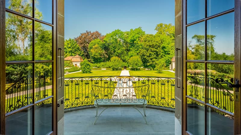 DOMAIN OF EXCEPTION ? MERLINGE CASTLE (4)