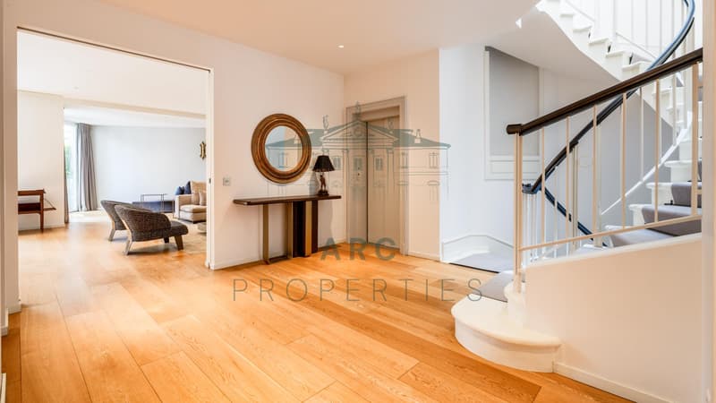 CO-EXCLUSIVITÉ - HOTEL PARTICULIER D'EXCEPTION AU CENTRE DE GENEVE (2)