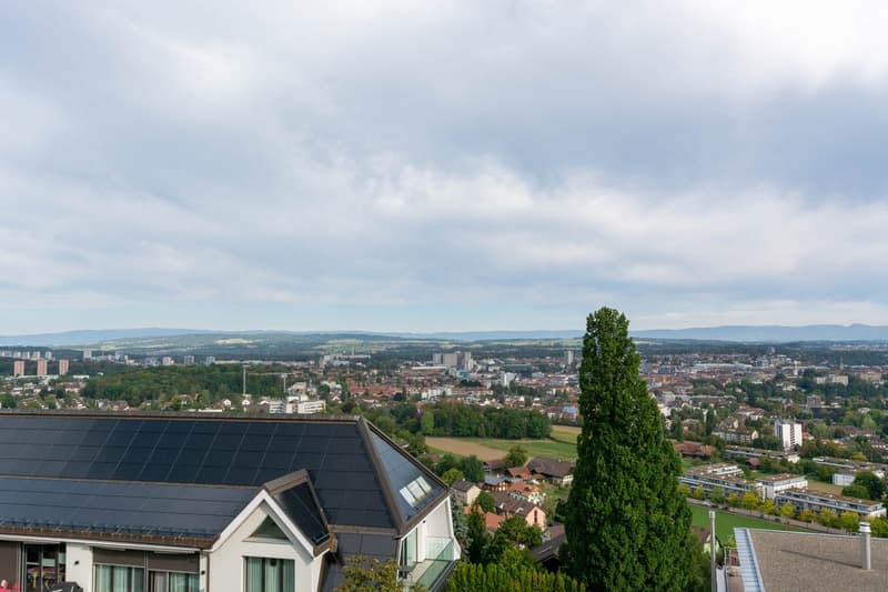 Wohnkomfort mit Charme – 5.5-Zimmer-Duplex an Toplage im Spiegel (2)