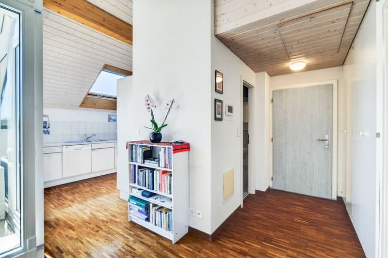 Charming 3.5-room attic apartment (8)