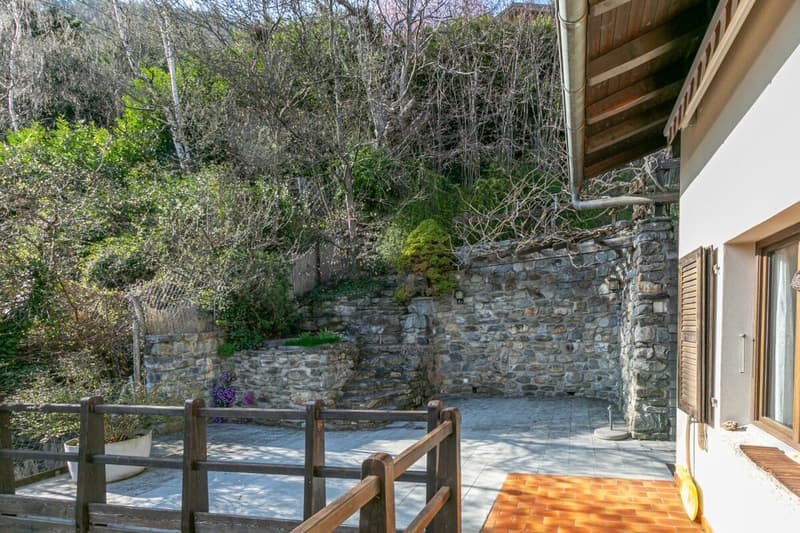 Charming 6.5-room house (5)