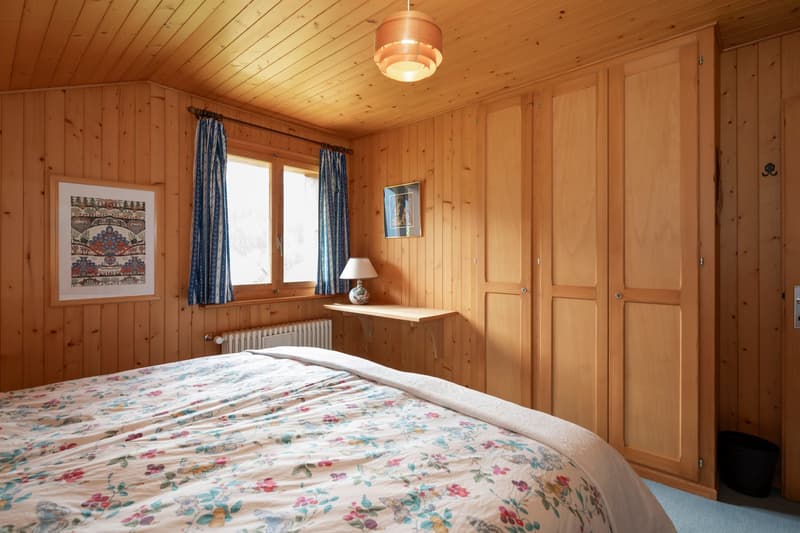 Cozy 5-room chalet with integrated garage and large garden (23)